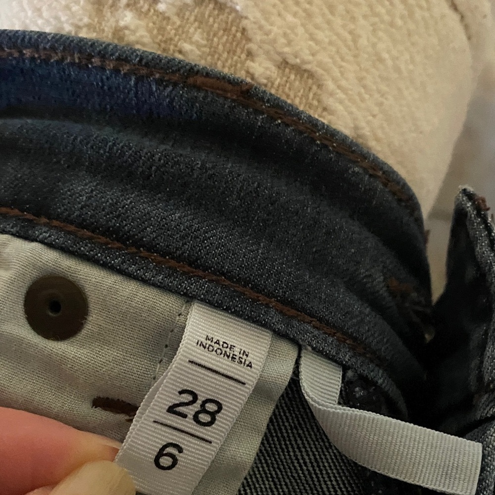 3 for $15LOFT Dark Blue Women's Modern Skinny Jeans - Picture 5 of 7